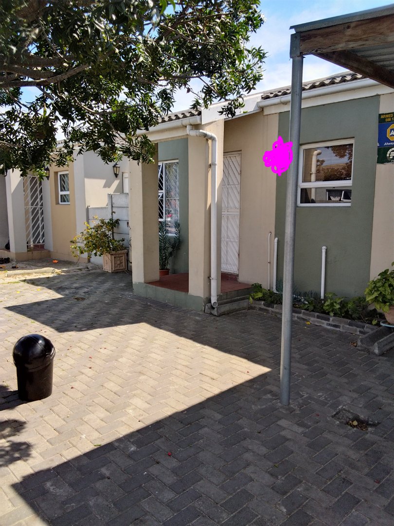 4 Bedroom Property for Sale in The Connifers Western Cape